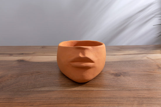 Chin Vase